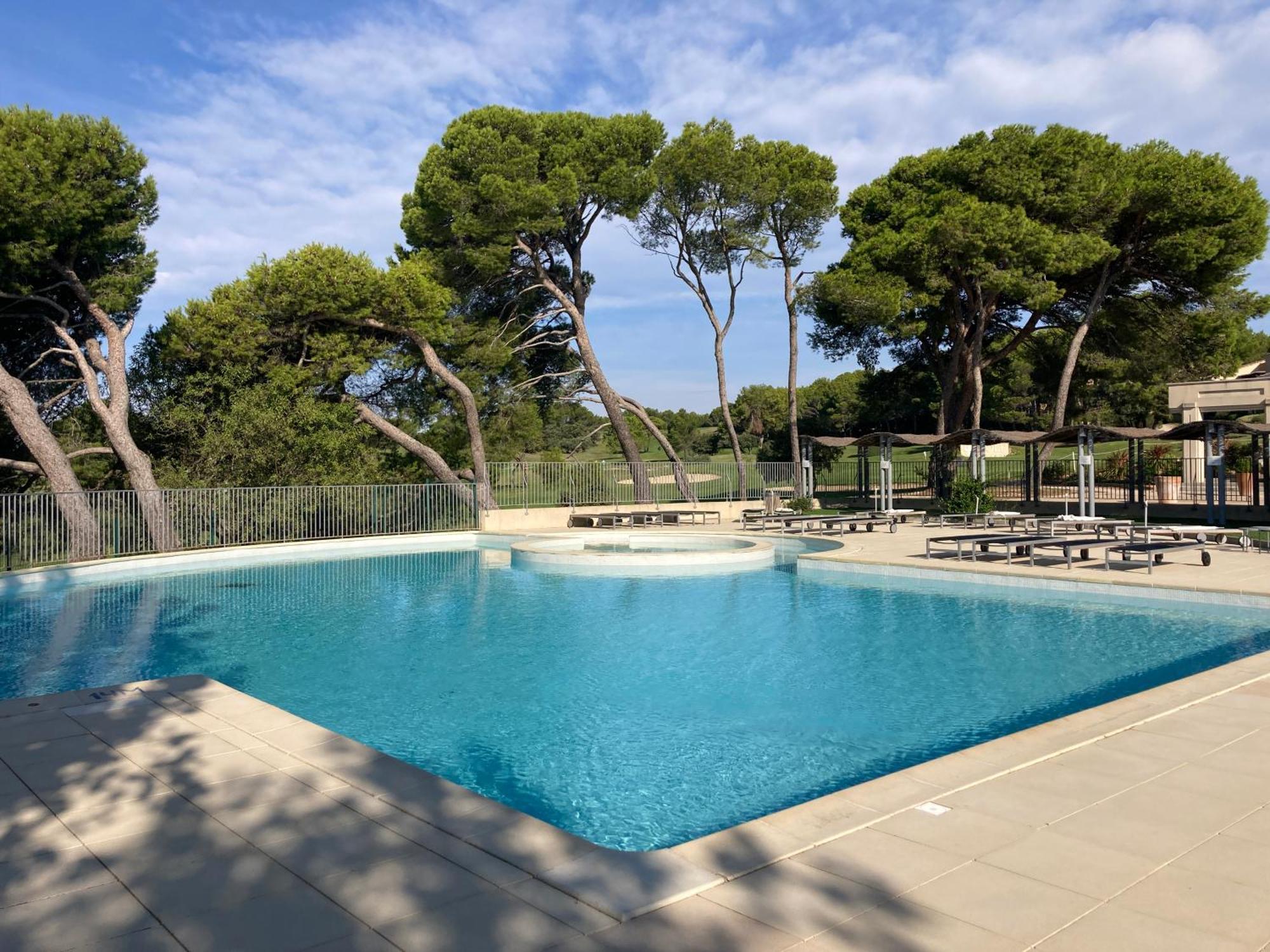 La Perle Du Golf -Magnifique Vue Clim Linge Golf Saumane 6P Piscine Tennis エクステリア 写真